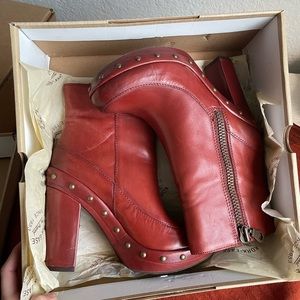 Kork Ease Ryanne Boots Size 7. Rust color.